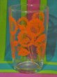 画像1: オレンジ色のひまわり柄の小振りなグラス 70年代 昭和レトロ 70s retro glass cup (1)