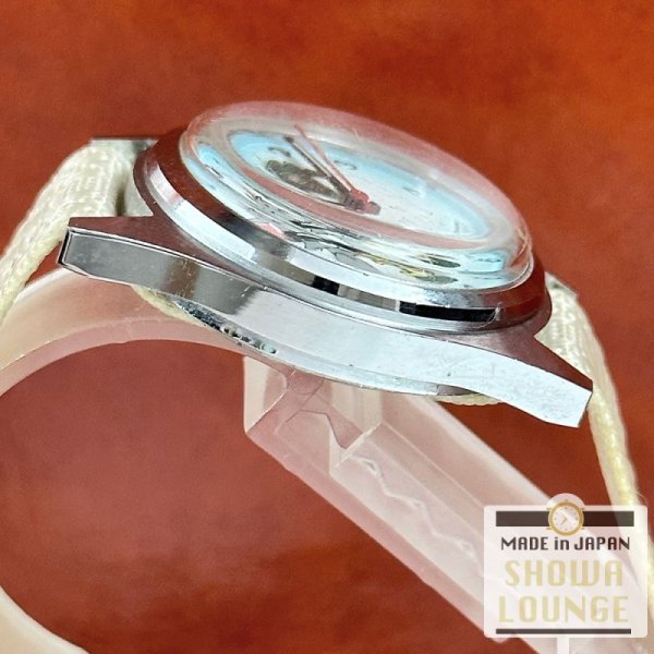 画像4: 希少 レトロ トムとジェリー キャラクターウォッチ 手巻き時計 ボーイズサイズ TOM&JERRY 香港組立品 (4)