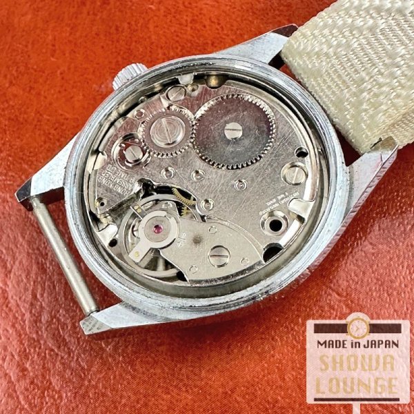 画像5: 希少 レトロ トムとジェリー キャラクターウォッチ 手巻き時計 ボーイズサイズ TOM&JERRY 香港組立品 (5)