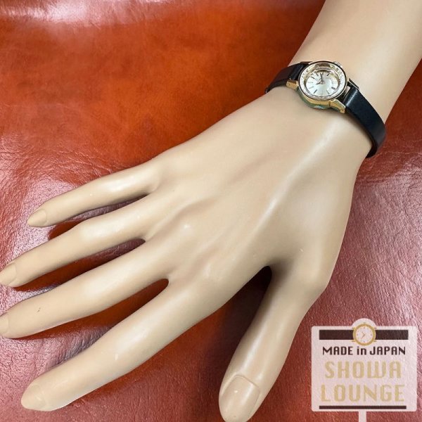 画像9: オメガ レディースウォッチ Cal.485 プチラウンドケース 煌びやかな切り子状カットガラス仕様 20MGP/SS 1969年 手巻き Ω尾錠 OMEGA (9)