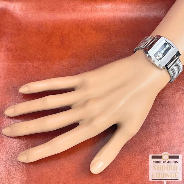 画像9: 希少 エニカ レディースウォッチ ジャンピングアワー アナデジウォッチ 手巻き 1970年代頃 レトロフューチャー ENICAR DIGITAL (9)