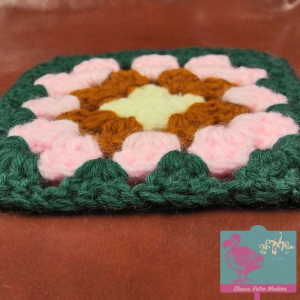 画像4: 手編みのコースター ウール100%  花柄 グリーン 昭和レトロ  (4)