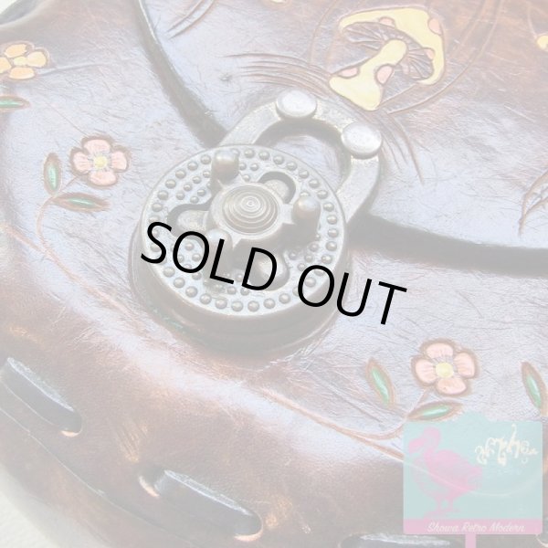 画像5: 本革カービング&ペイント ショルダーバッグ きのこ型押し レトロヒッピー 1960〜70年代 (5)