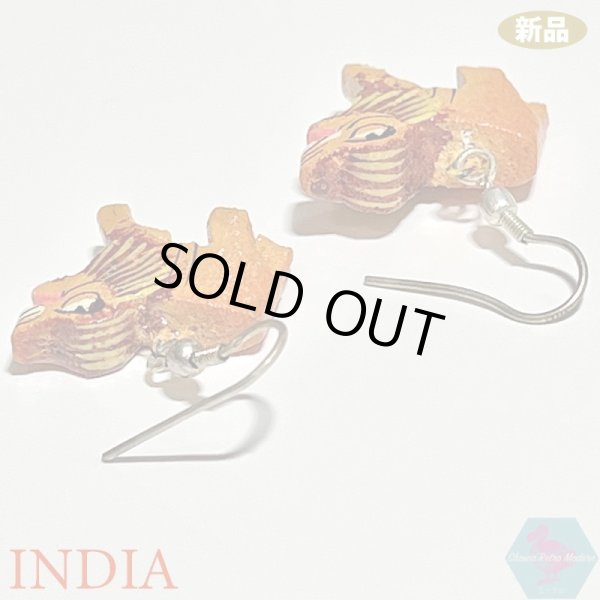 画像5: 【送料無料】新品 インド 木彫り ピアス ライオン 手描き (5)