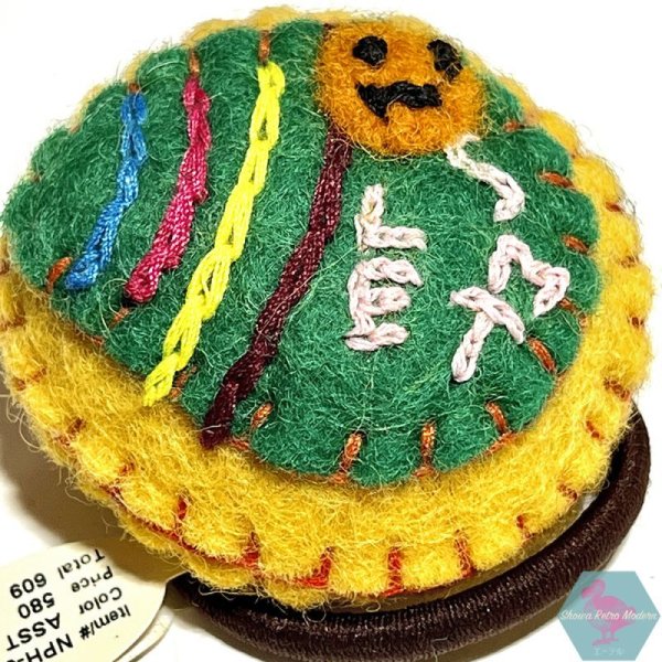 画像4: エスニックなモコモコなフェルトボールのゴム スマイル ヘアゴム ヘアアクセサリー アジア雑貨 (4)