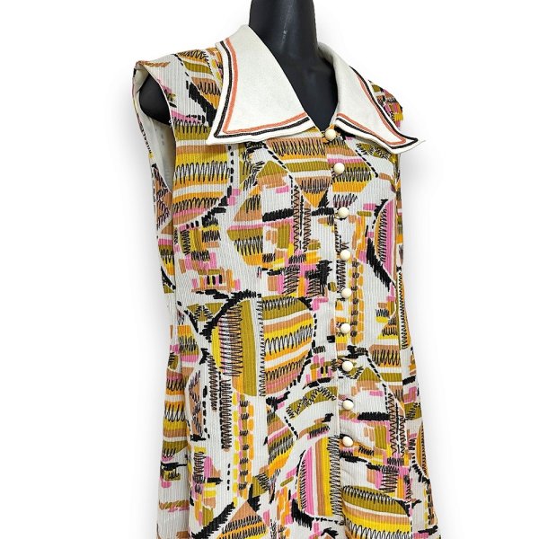 画像4: ヨーロッパ古着 フランス製 60〜70年代 ヴィンテージワンピース ノースリーブ Mサイズ相当 (4)