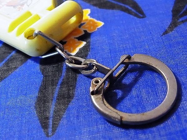 画像5: 【送料無料】フレンチキーホルダー PERNOD(ペルノー) リキュールのお洒落な企業広告キーホルダー チケットパンチ (5)