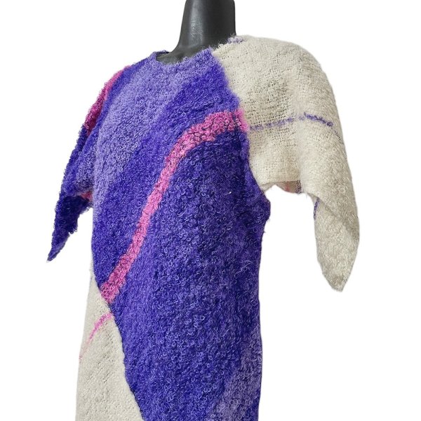 画像5: キッチュなチェックのモコモコニットワンピース Mサイズ相当  (5)