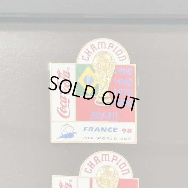画像2: 1998年 FIFA フランスワールドカップ コカ・コーラ ピンバッジ全6種セット FIFA WORLD CUP’98 Coca Cola COLLECTOR PIN SET SPECIAL EDITION (2)