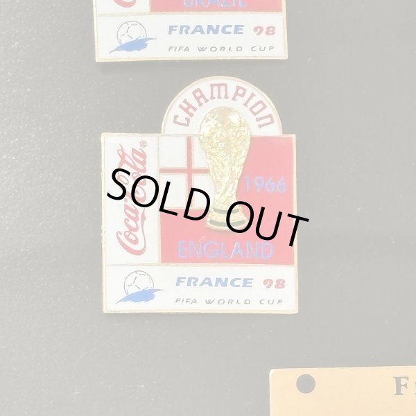 画像3: 1998年 FIFA フランスワールドカップ コカ・コーラ ピンバッジ全6種セット FIFA WORLD CUP’98 Coca Cola COLLECTOR PIN SET SPECIAL EDITION (3)