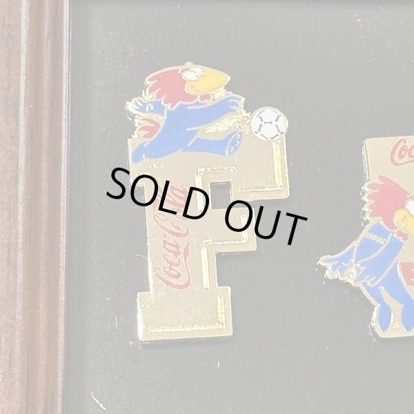 画像2: 1998年 FIFA フランスワールドカップ コカ・コーラ ピンバッジ全7種セット フティックス FIFA WORLD CUP’98 Coca Cola COLLECTOR PIN SET SPECIAL EDITION (2)