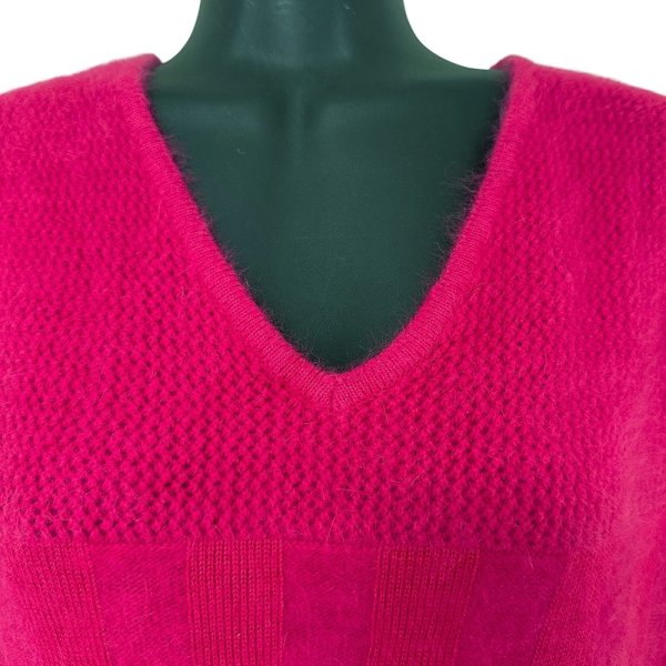 画像2: 90年代ヴィンテージ イヴサンローラントリコット 福助期 レーヨン混紡 半袖ニット トップス ヴィヴィットピンク レディース Mサイズ Yves Saint Laurent tricots PARIS  (2)